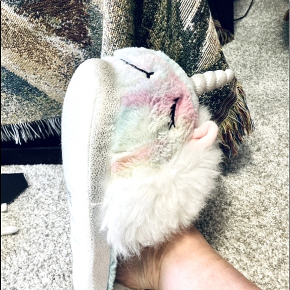 Secret Treasures Unicorn Slippers - Picture 3 of 9